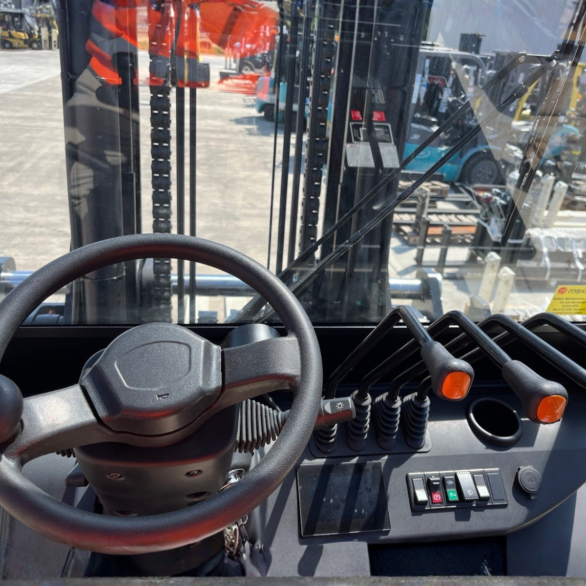 FBAX-Series-10T Li-Ion Interior